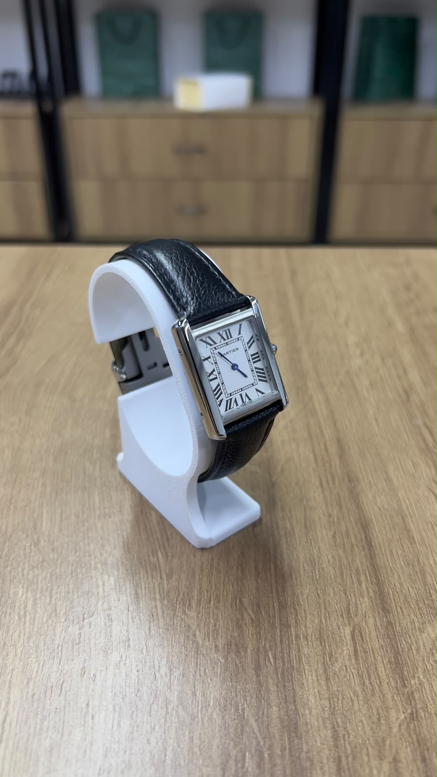 Cartier Tank 28x33mm Black 28x33mm